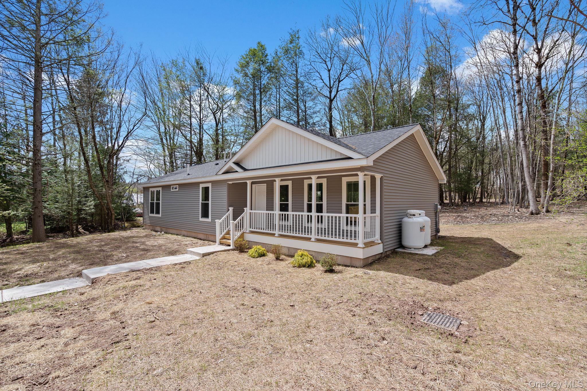 45 Pinehurst Drive W