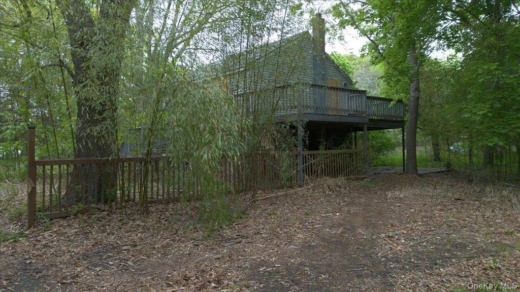 Photo of 205 N Washington Avenue, Centereach, NY 11720 (MLS # 1000590)