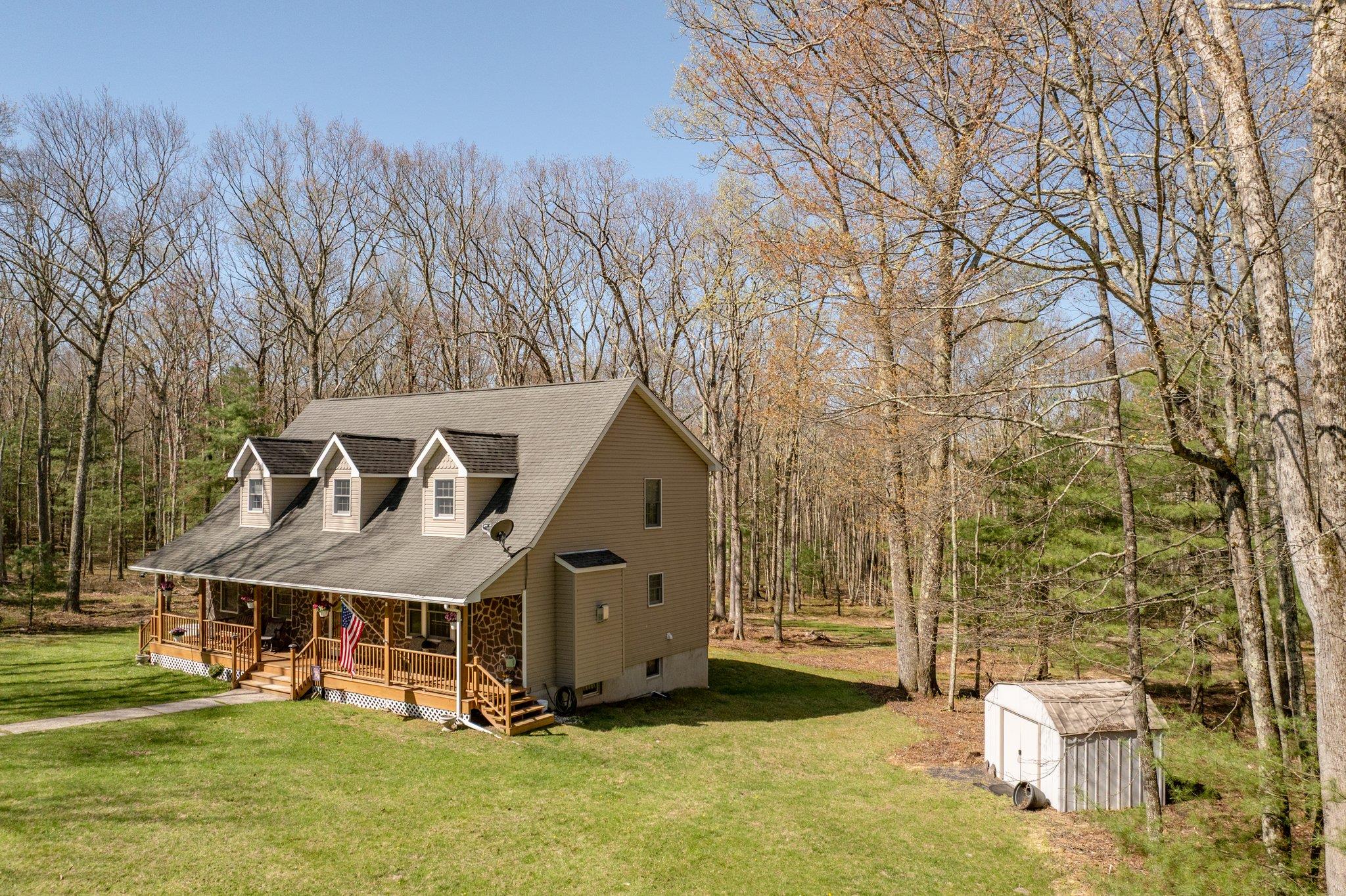 83 Split Rock Drive, Barryville, New York image 5