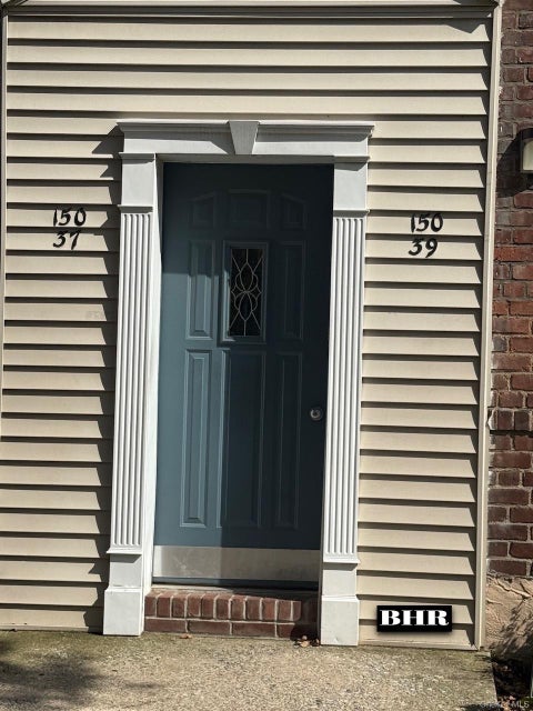 Photo of 150-37 89th Street #22, Howard Beach, NY 11414 (MLS # 1060145)