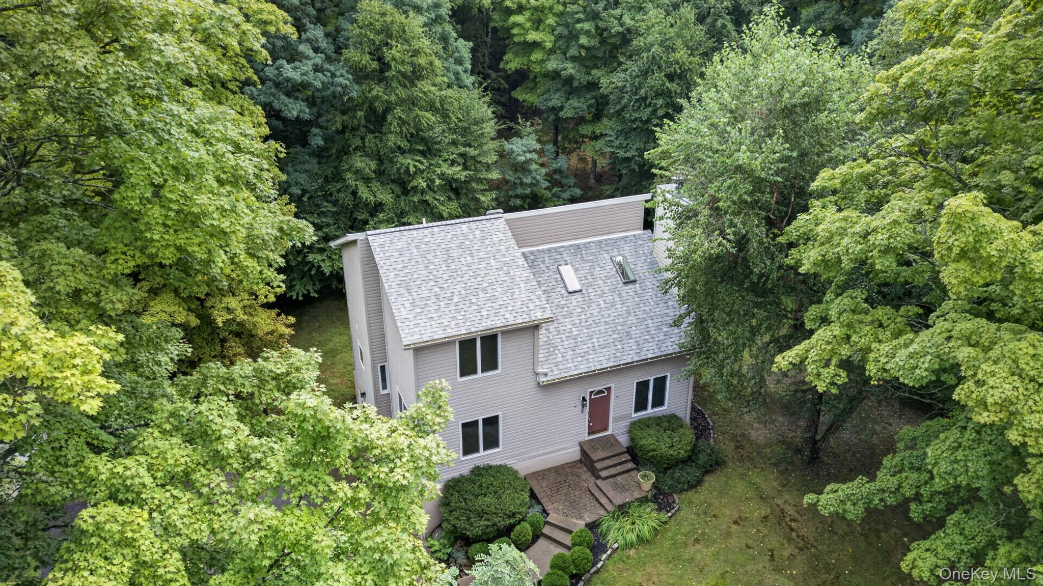 305 Oak Lane