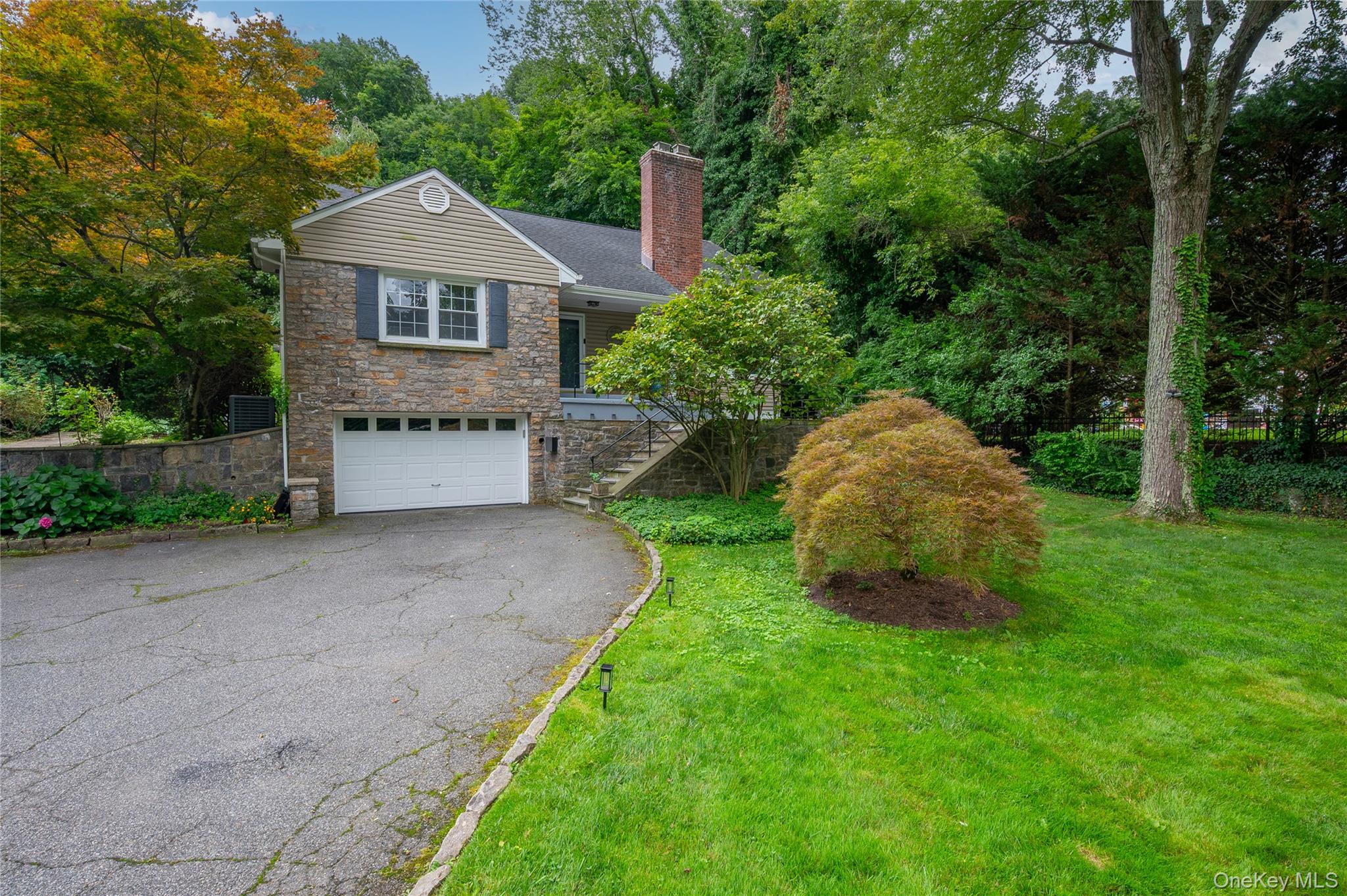 1108 Post Road