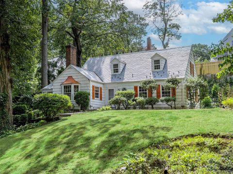 43 Amherst Road Port Washington NY 11050