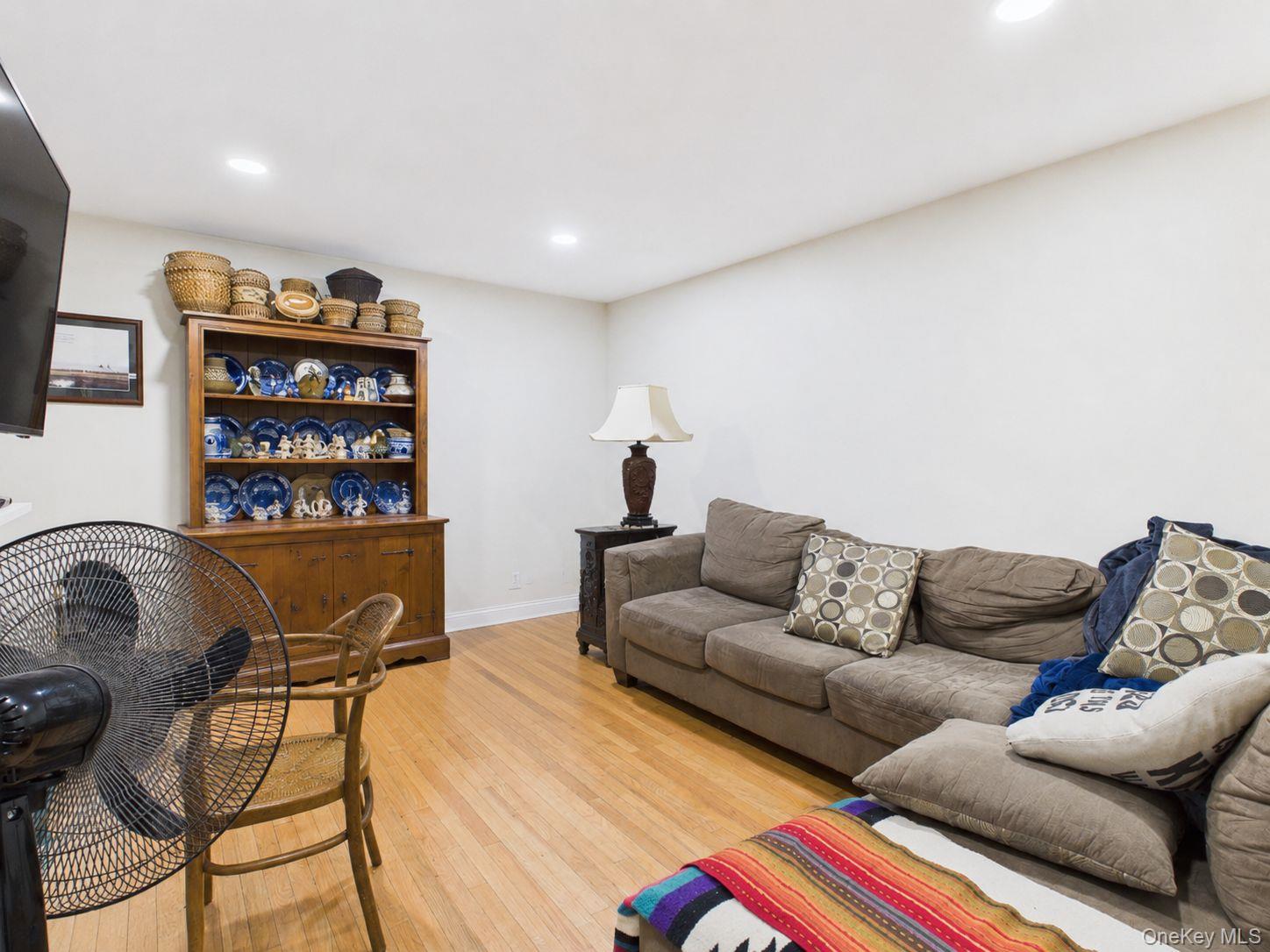6 Snowbird Lane