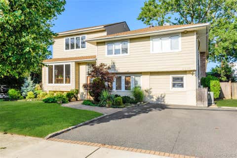 Photo of 3375 Fairway Road, Oceanside, NY 11572 (MLS # 1009772)