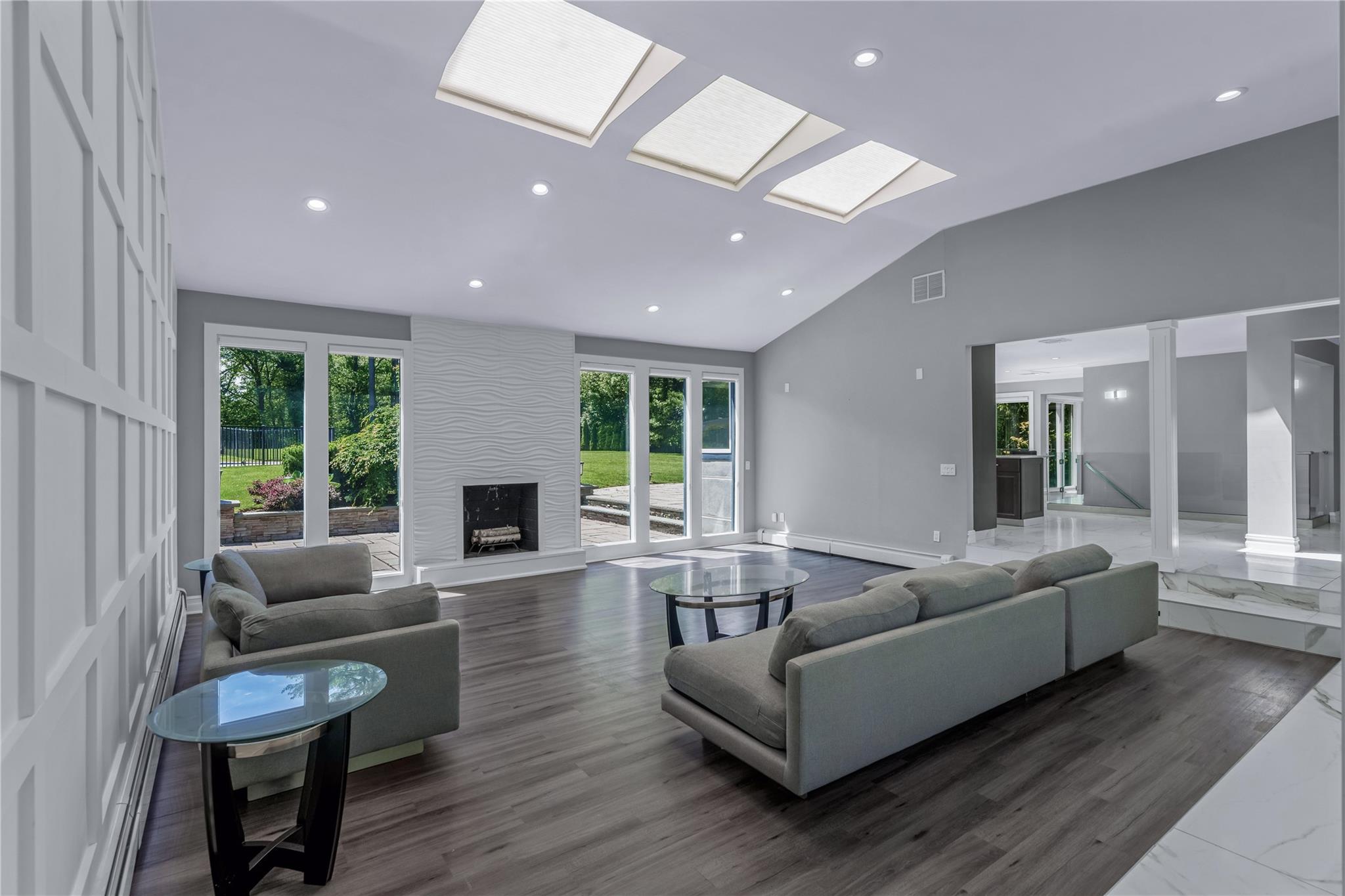 11 Faulkner Lane, Dix Hills, New York image 4