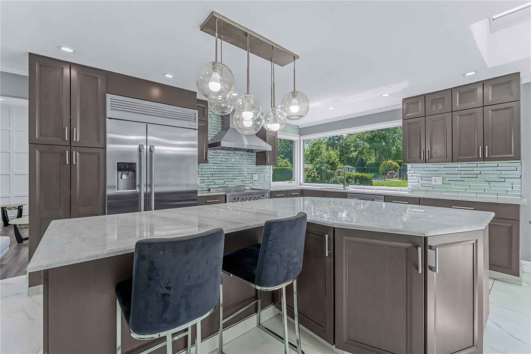 11 Faulkner Lane, Dix Hills, New York image 10