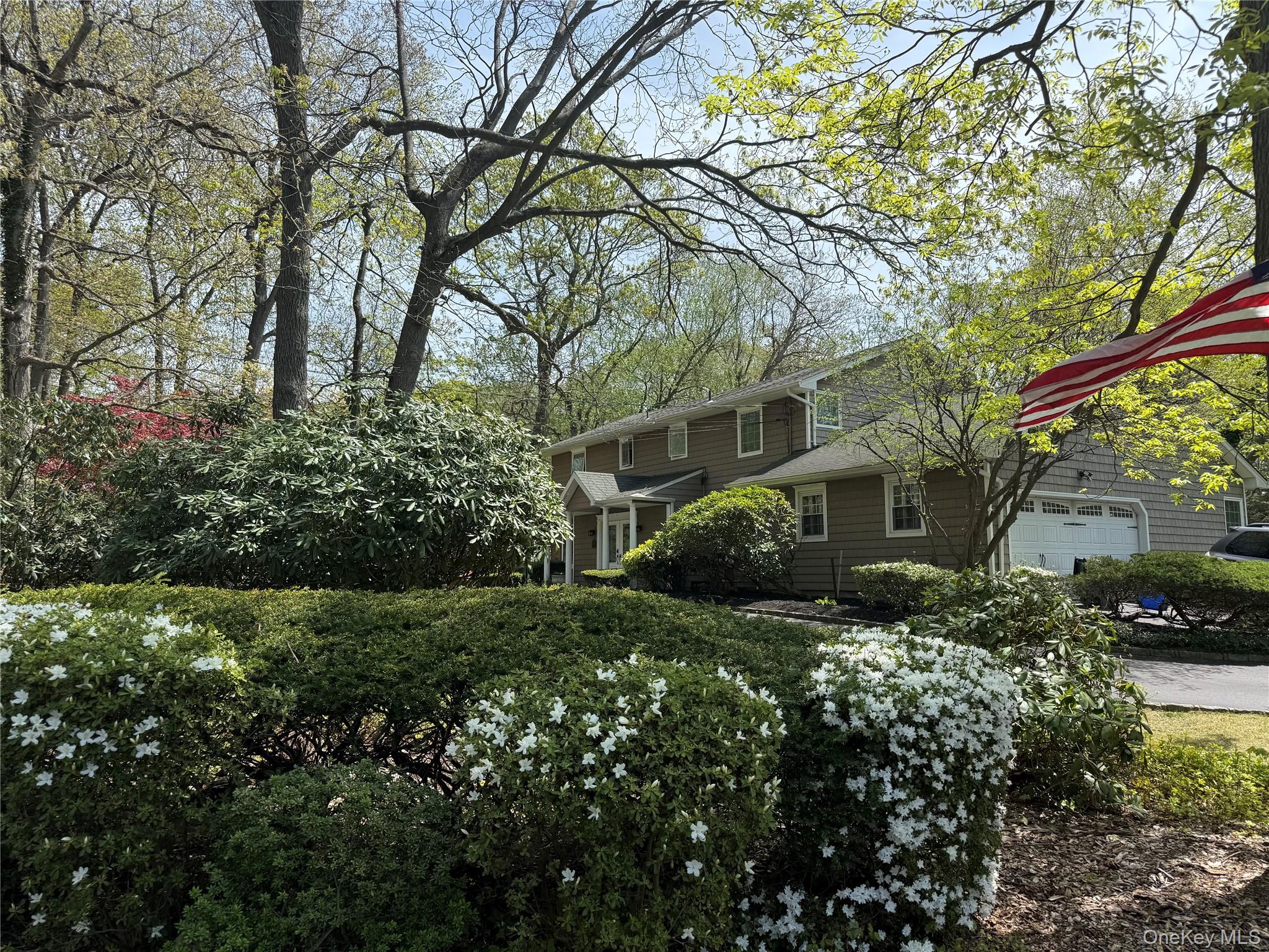 8 Lisa Drive