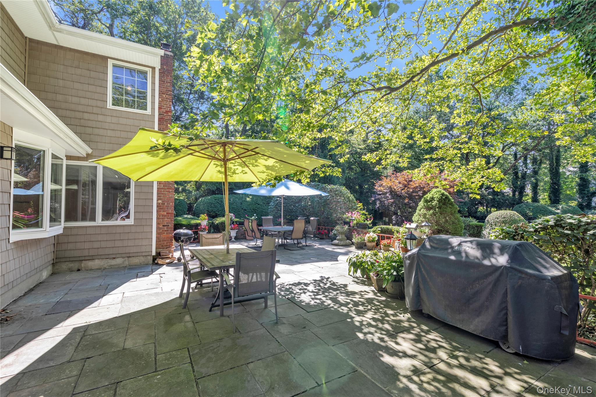 8 Lisa Drive