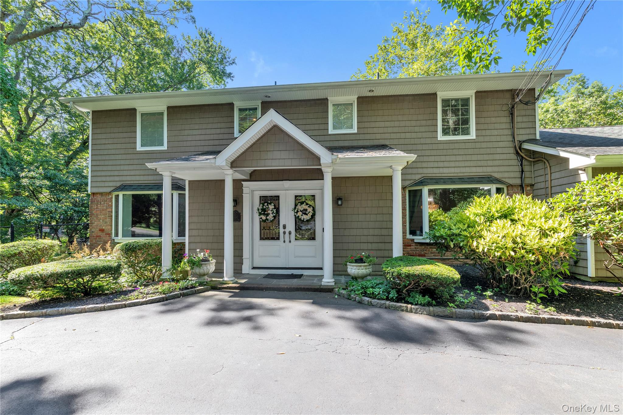 8 Lisa Drive