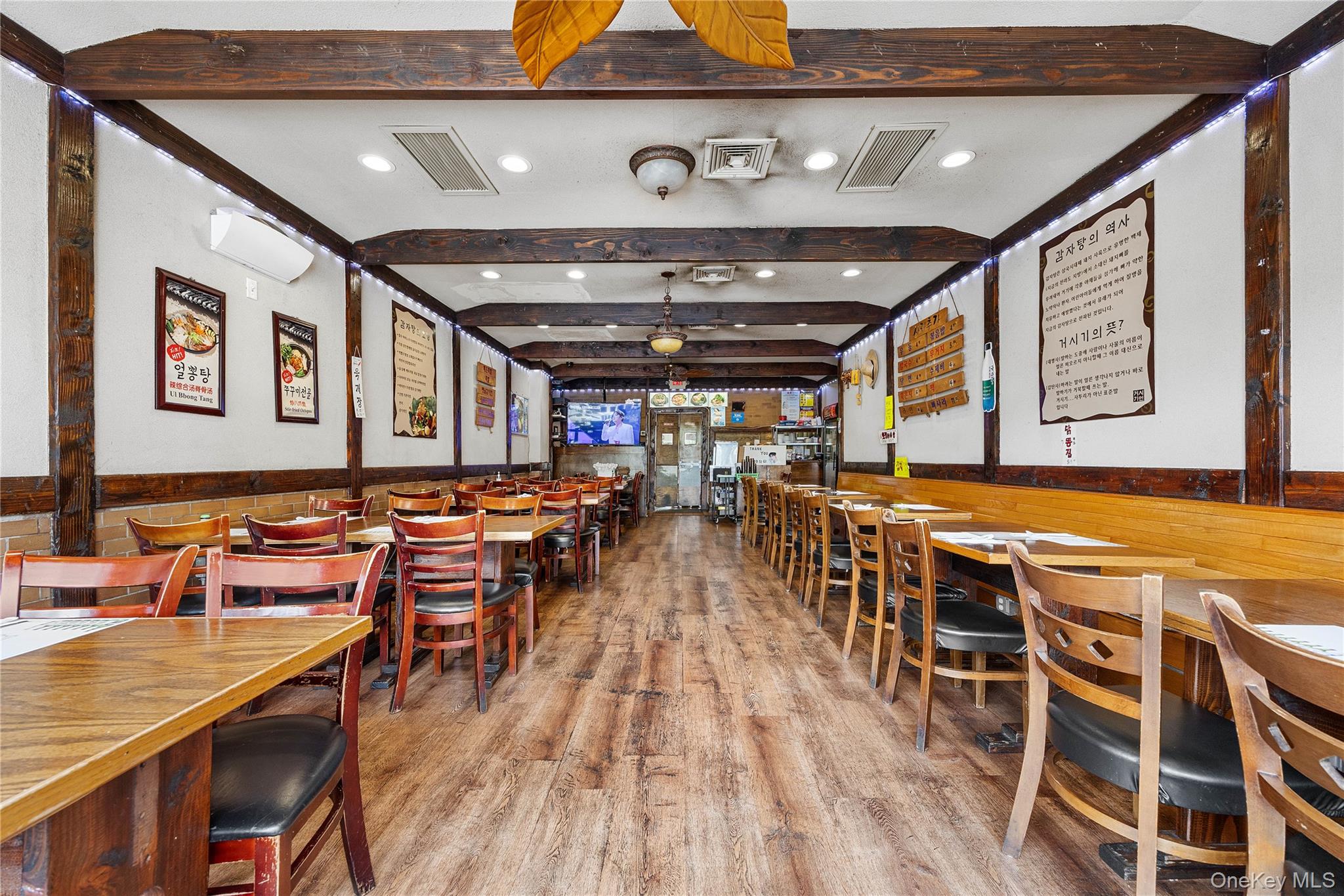 152-26/28 Northern Boulevard