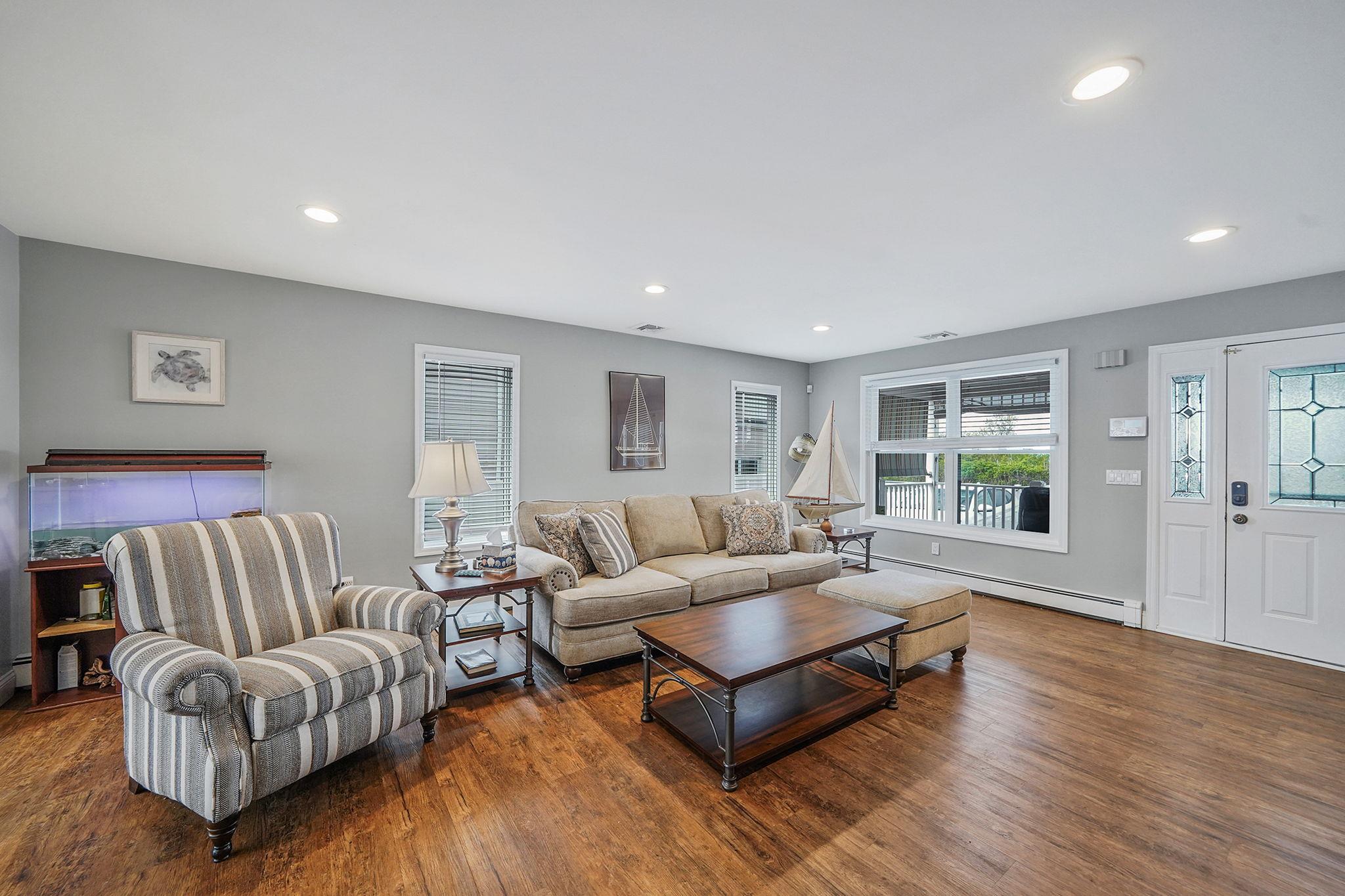 7 Grandview Drive, Shirley, New York image 9