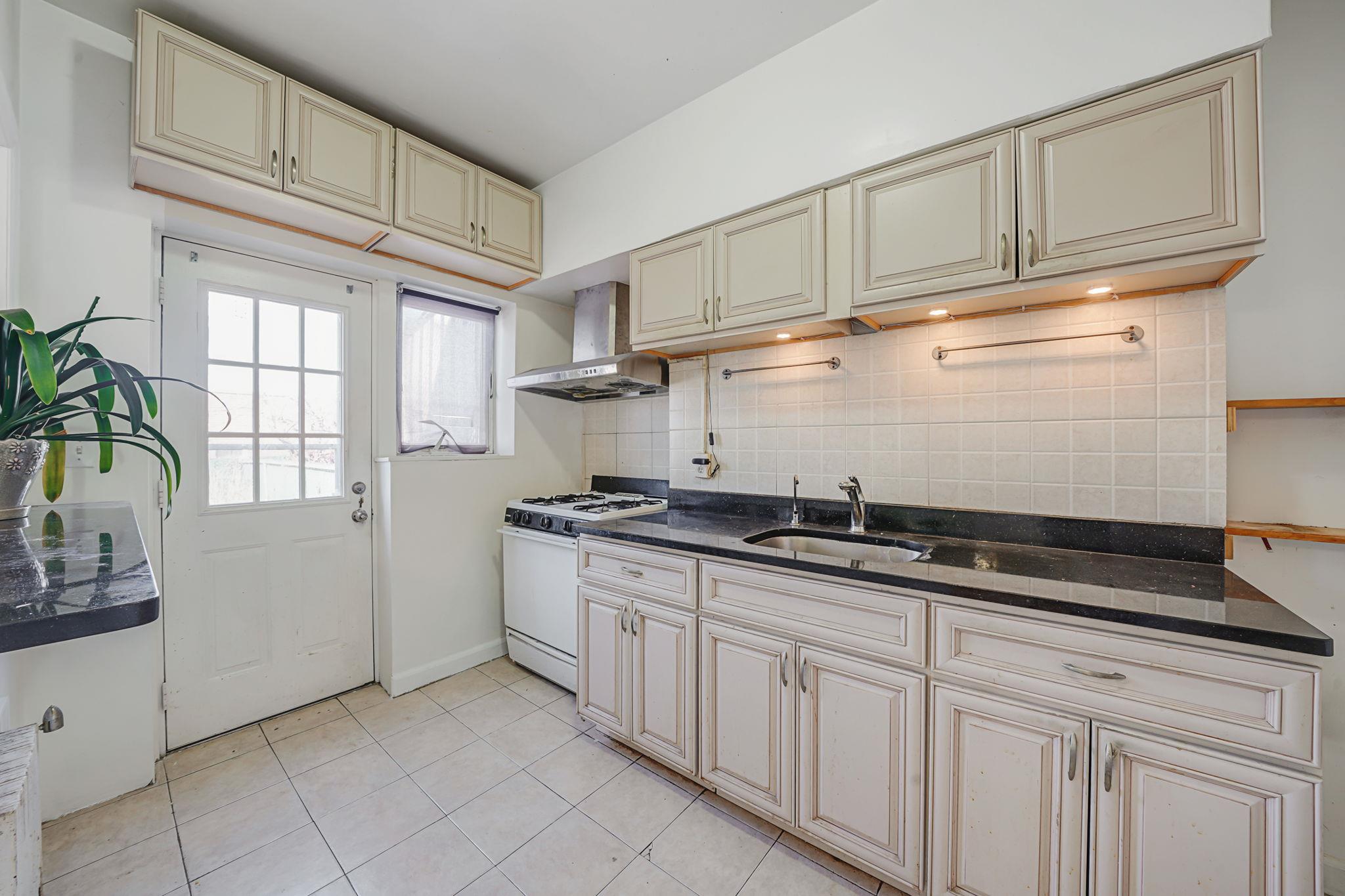 2320 154th Street, Whitestone, New York image 8
