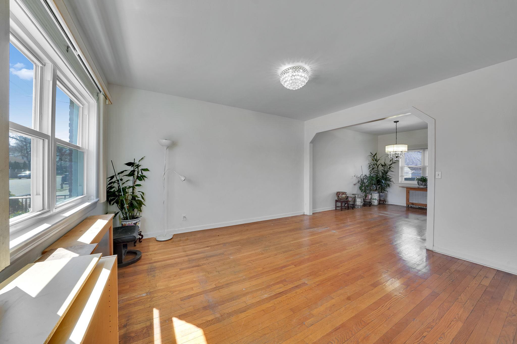 2320 154th Street, Whitestone, New York image 3