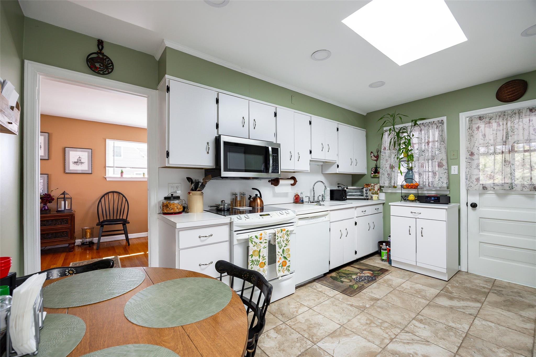 3 Saint Annes Road, Poughkeepsie, New York image 11