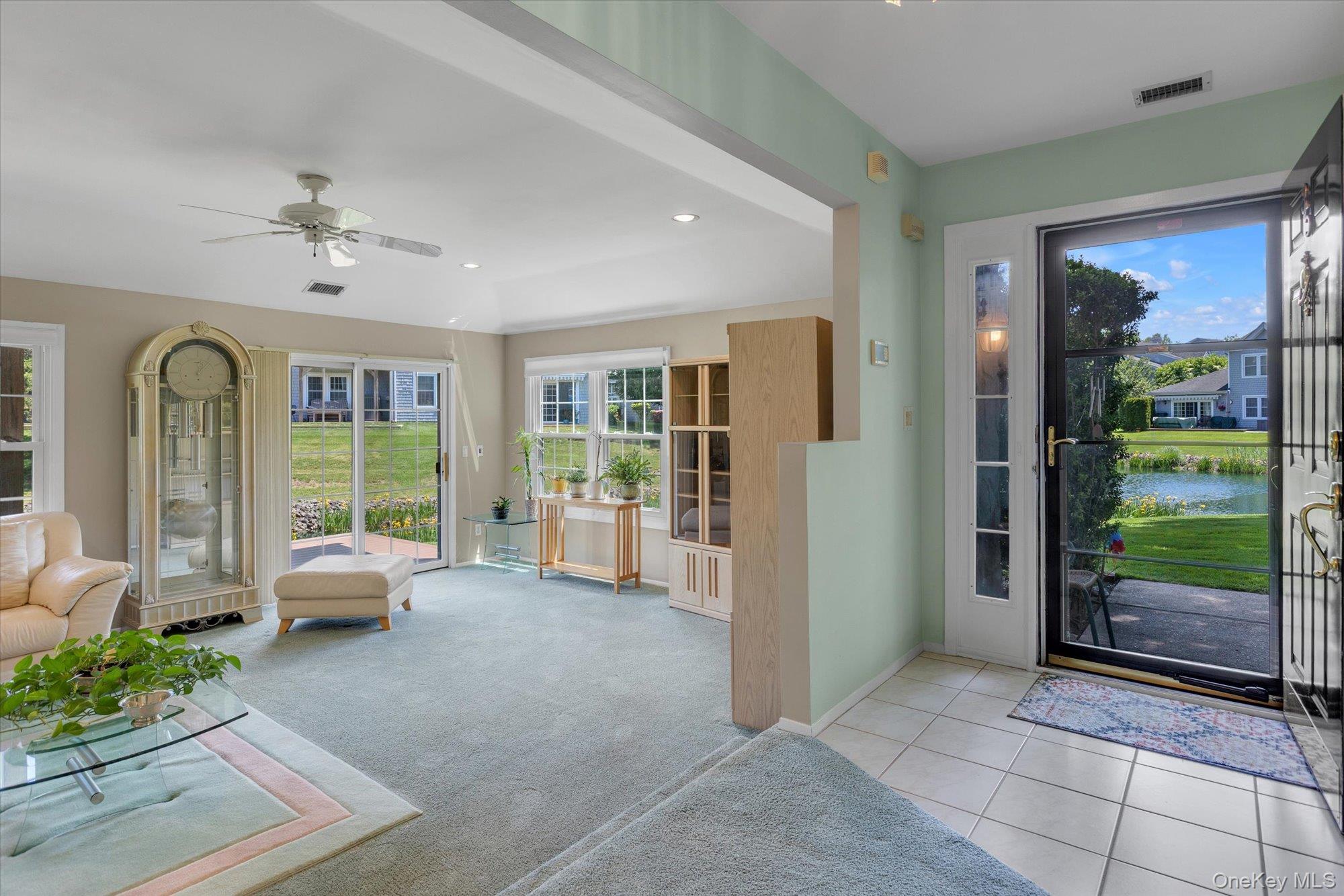 35 Lakebridge Drive S