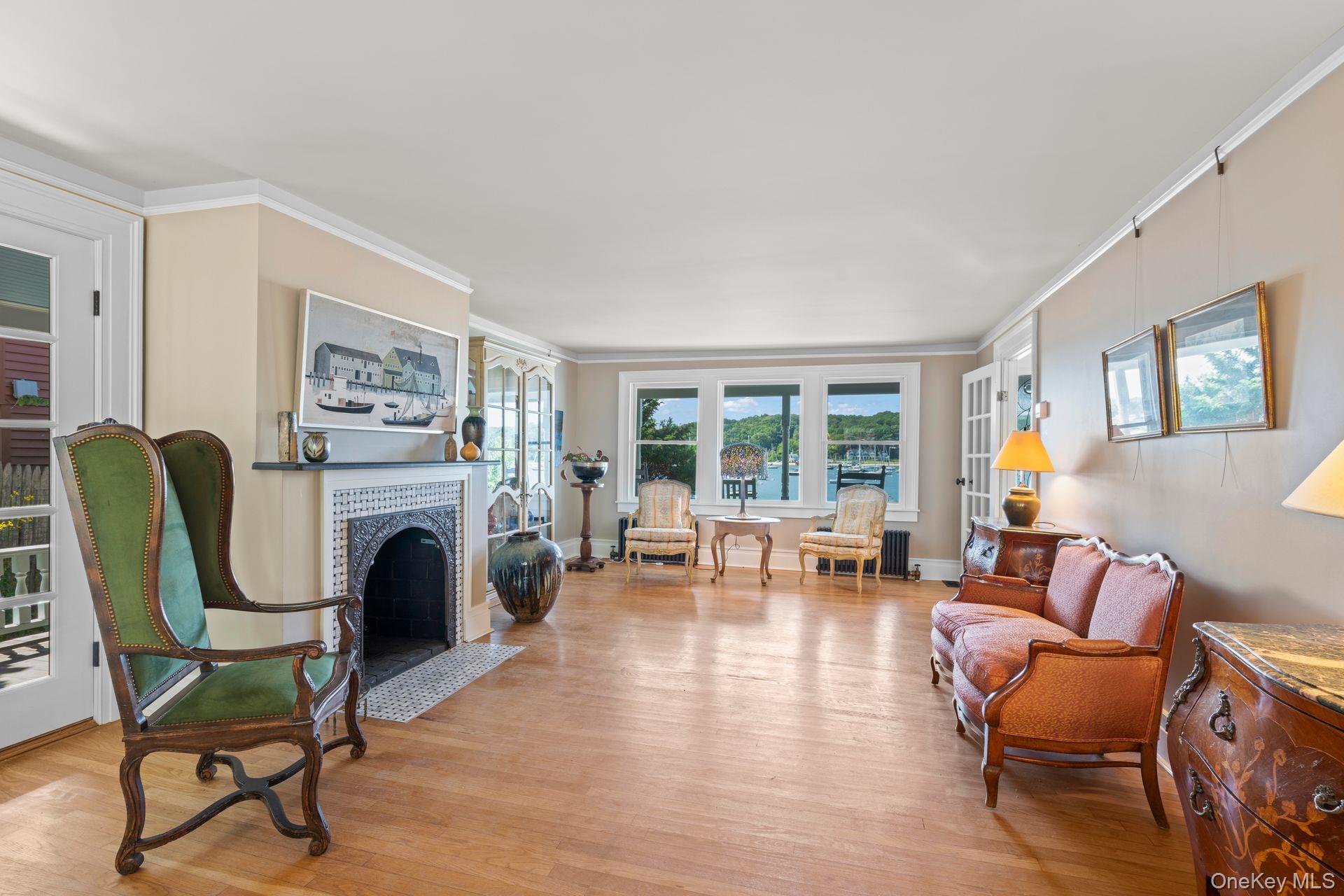 87 Bayview Avenue