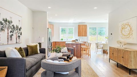 Condo For Sale - 4079 Fairways Drive #140<br/> Putnam County, Carmel, NY 10512