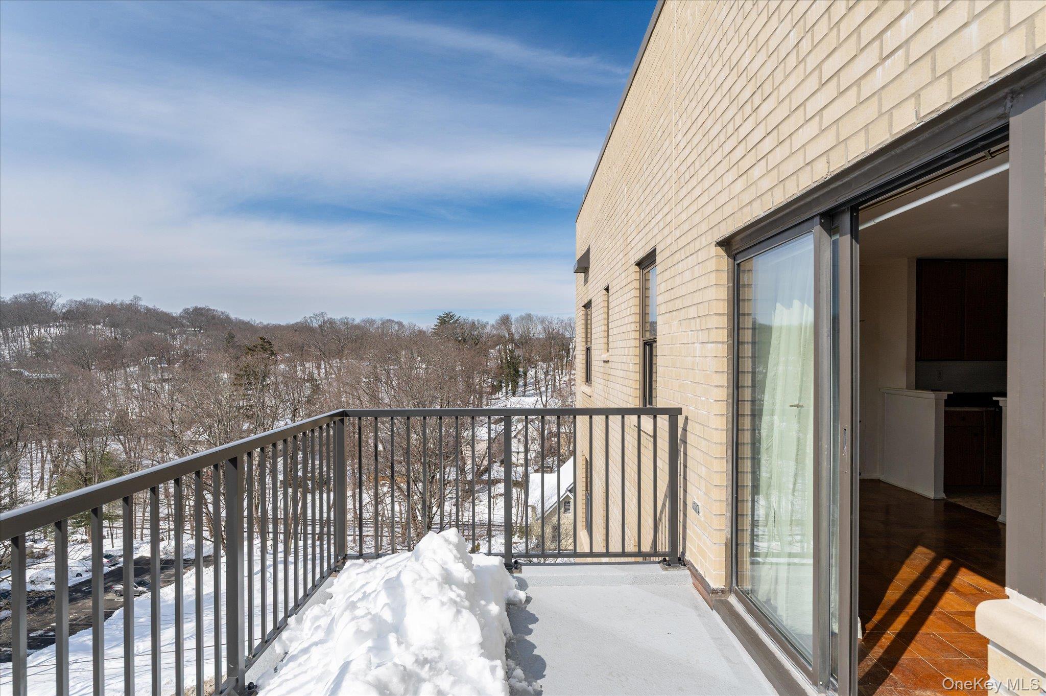 25 Stewart Place 716