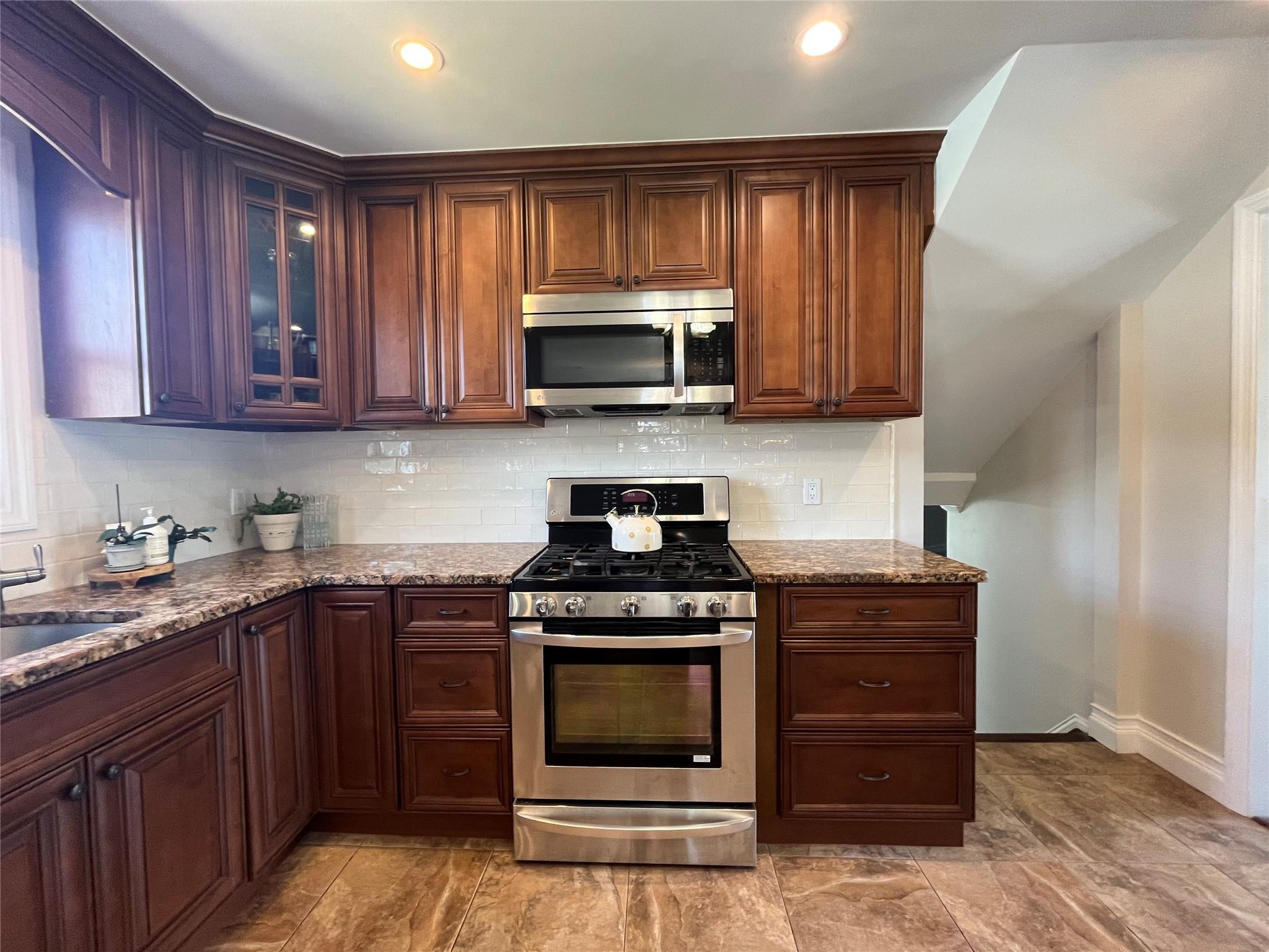 213 2nd Avenue, Massapequa Park, New York image 7