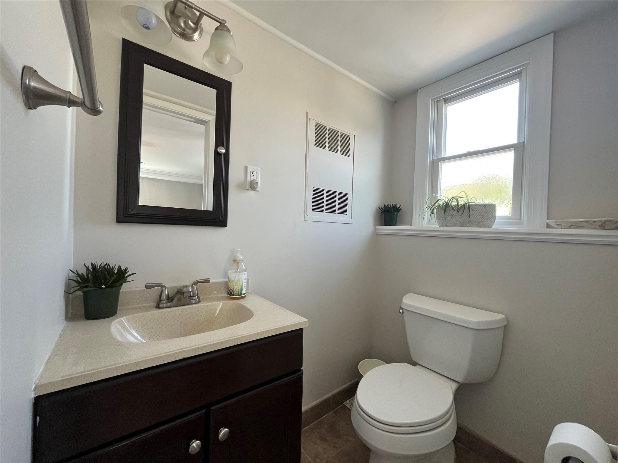 213 2nd Avenue, Massapequa Park, New York image 14