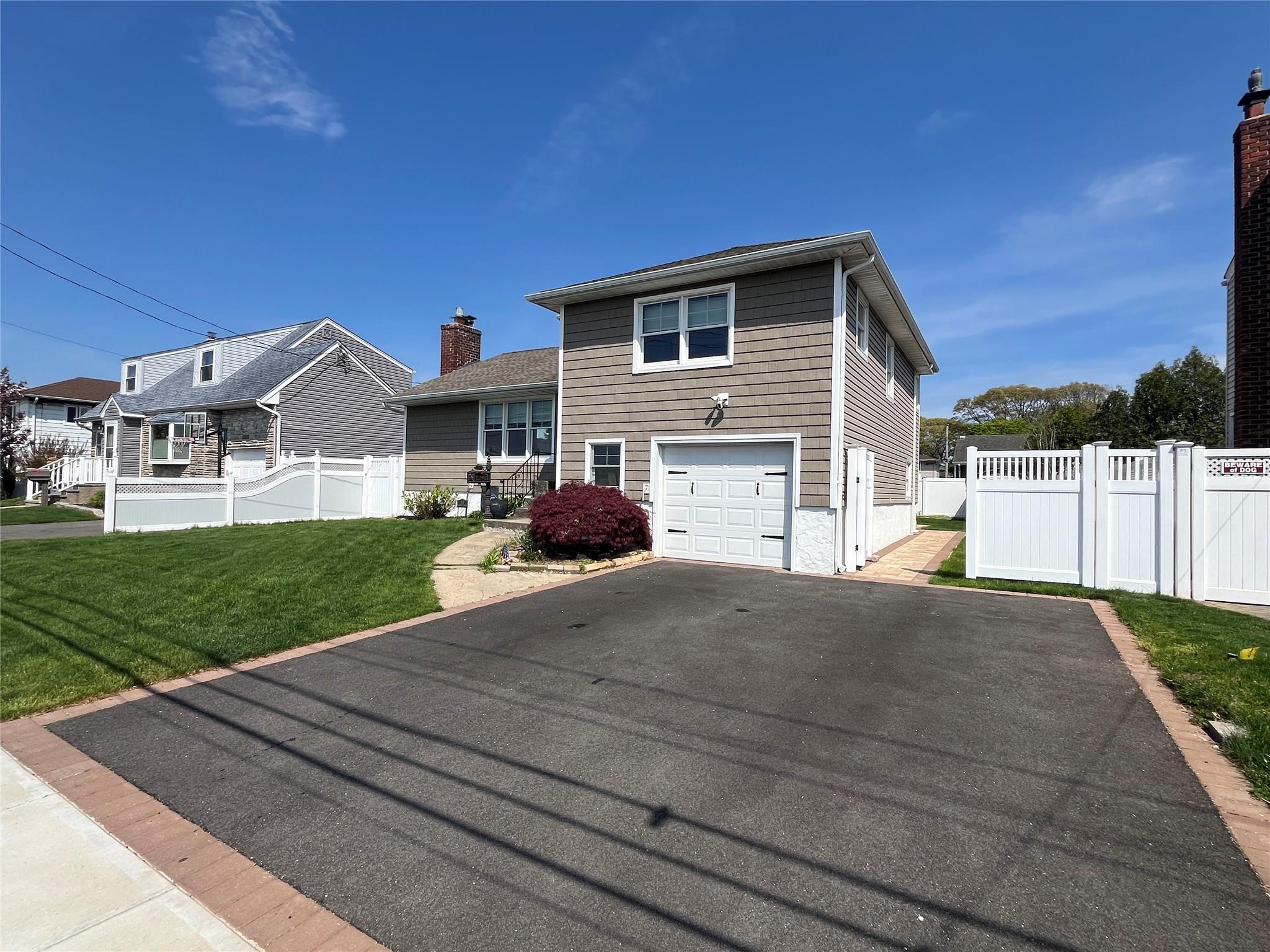 213 2nd Avenue, Massapequa Park, New York image 2