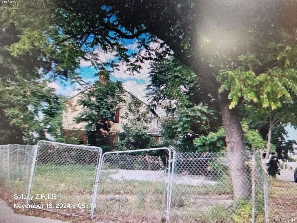 Photo of 24-31 Francis Lewis Boulevard, Whitestone, NY 11357 (MLS # 965866)