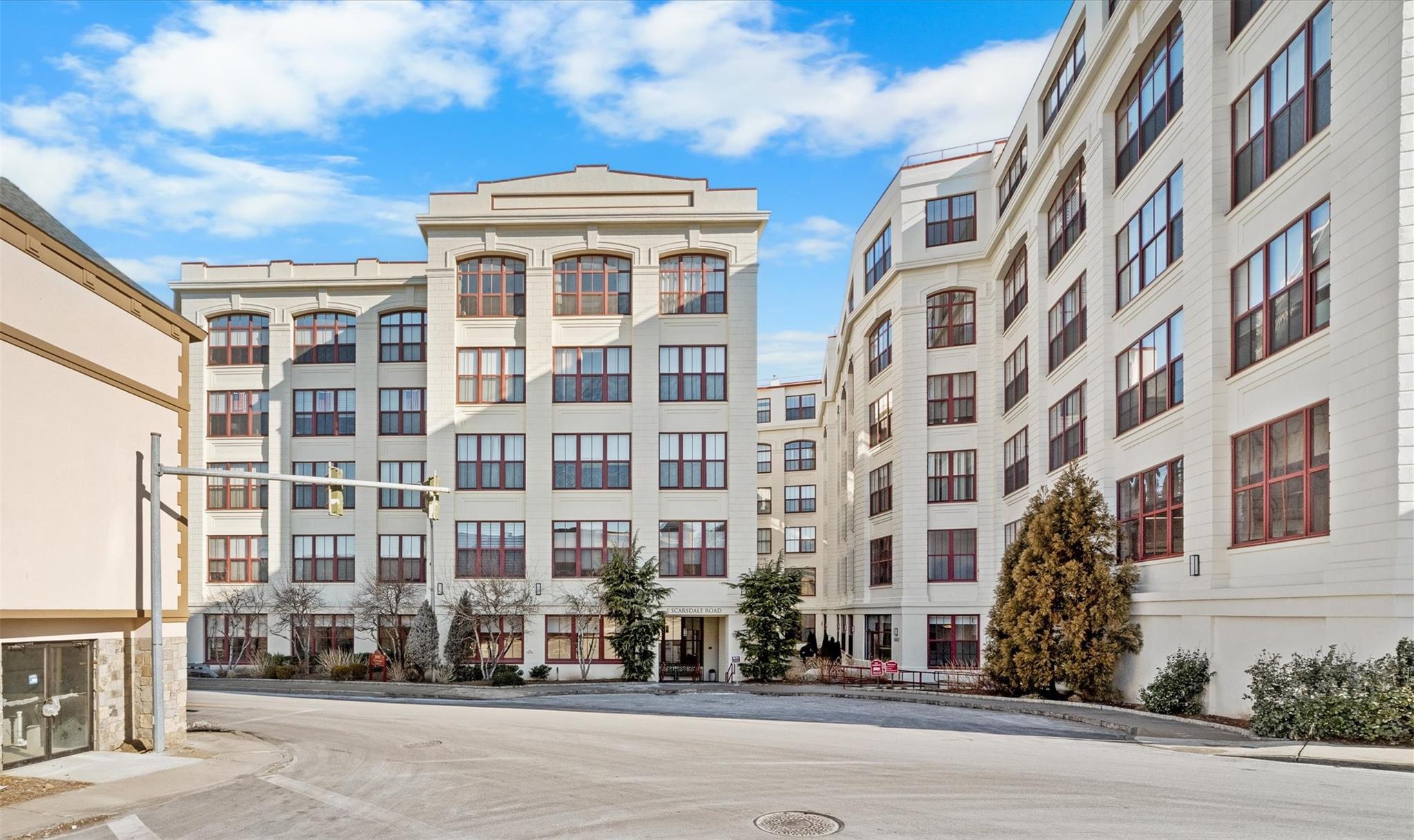 Rental Property at Scarsdale Road 411, Tuckahoe, New York - Bedrooms: 1 
Bathrooms: 1 
Rooms: 4  - $4,300 MO.