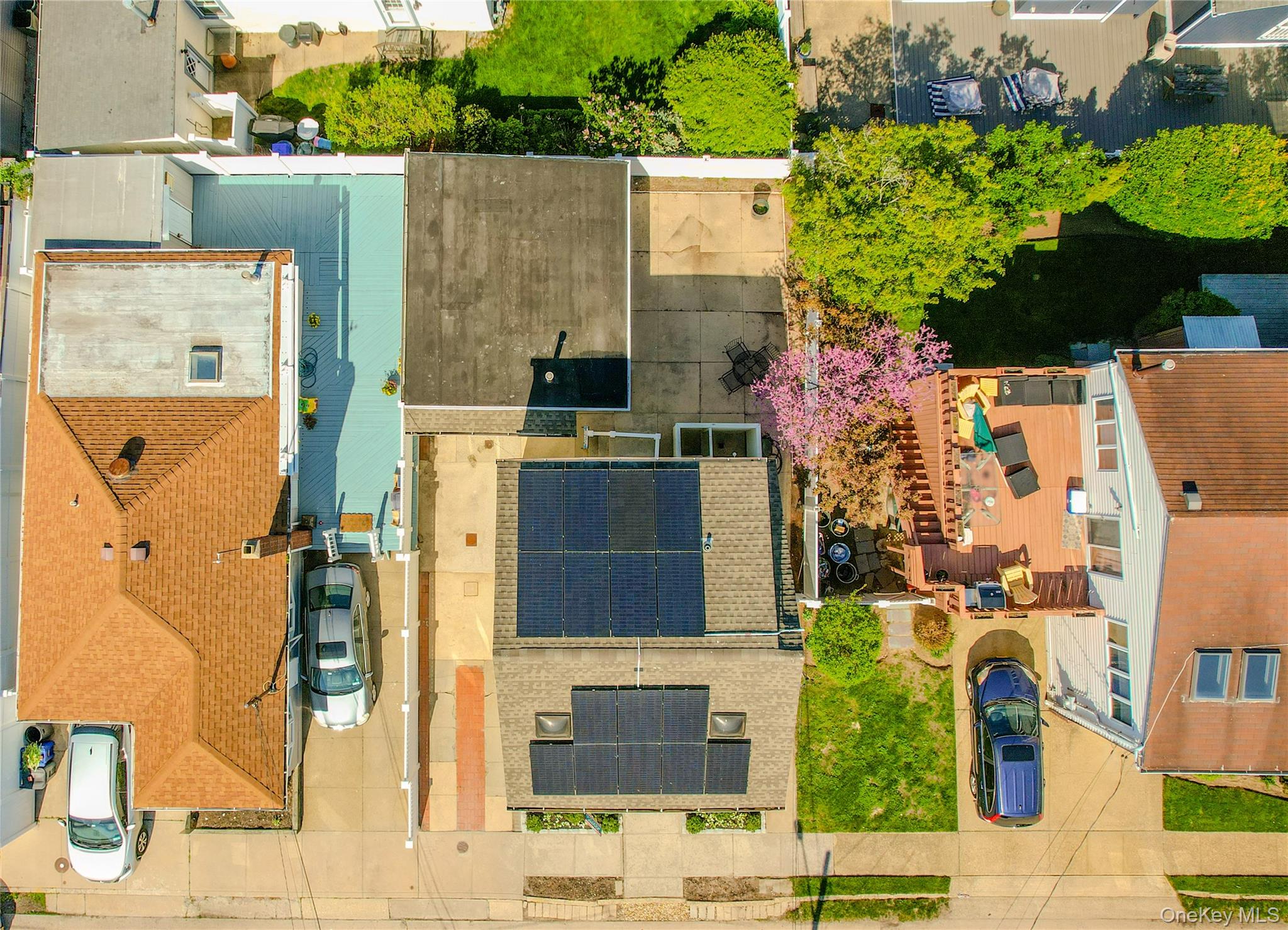 23 Garden City Avenue