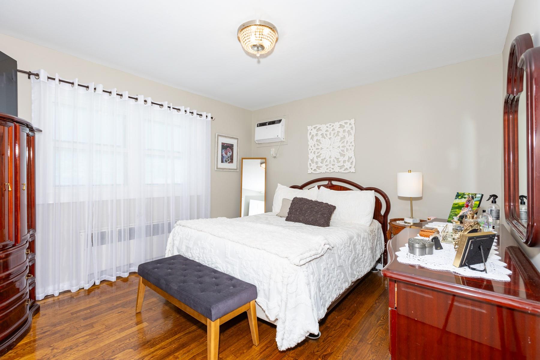 379 Ferris Road, Seaford, New York image 16
