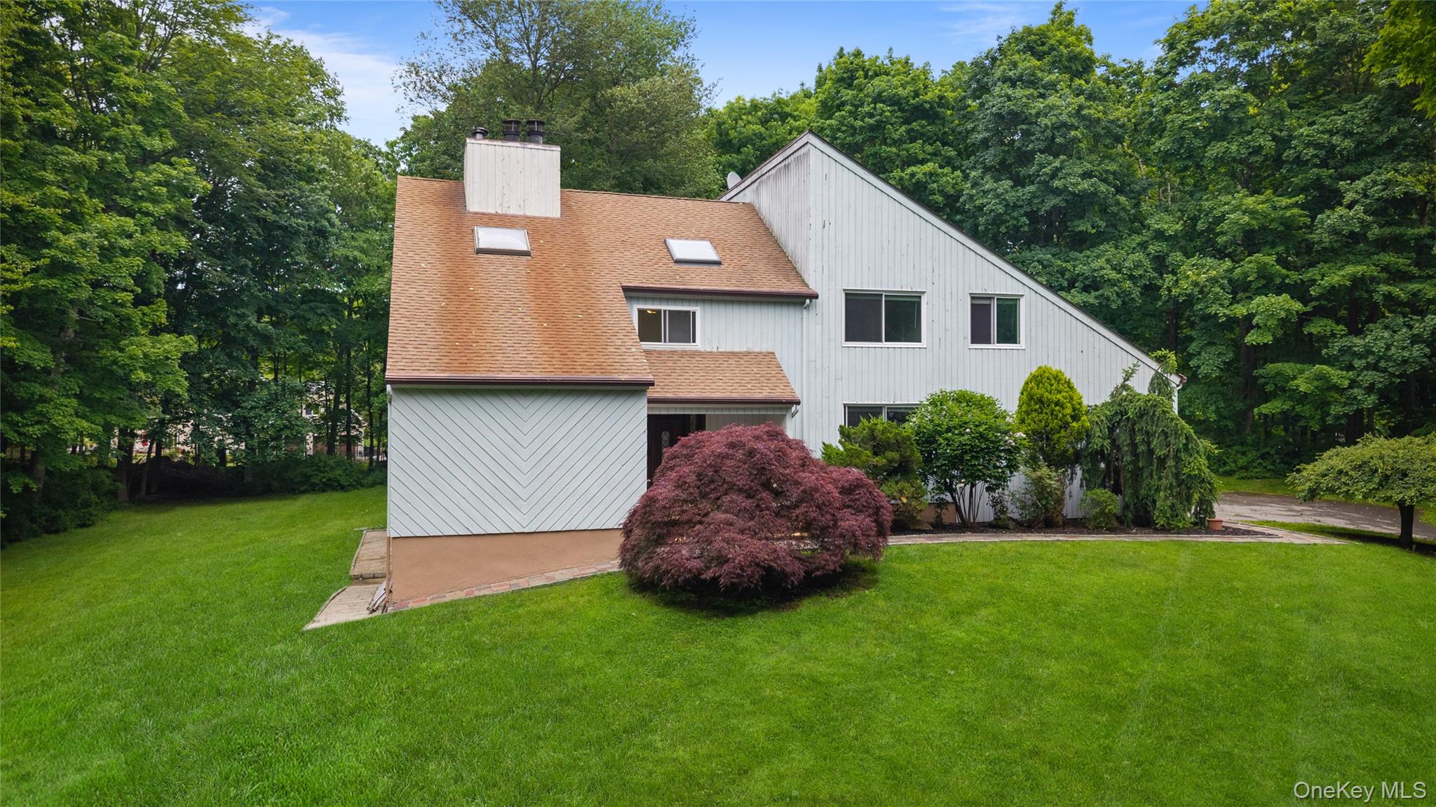 65 Cliffside Lane
