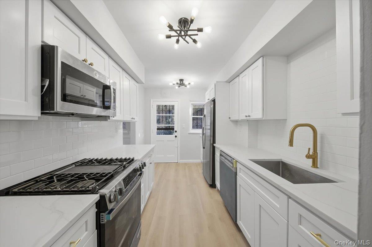 4158 Baychester Avenue