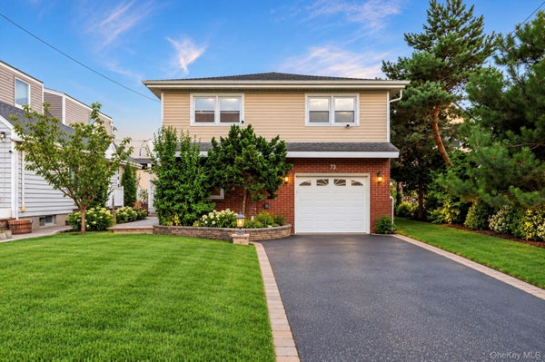 73 E BEACH PROM, LINDENHURST, NY 11757 - Image a5ddda0f58b6e93fdbf07cff9599d085/1781021158