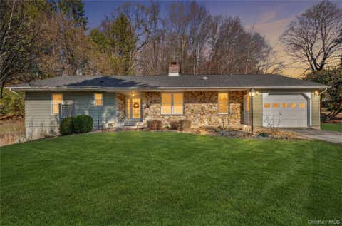 Townhouse For Sale - 123 Fleury Road<br/> Pine Bush, NY 12566