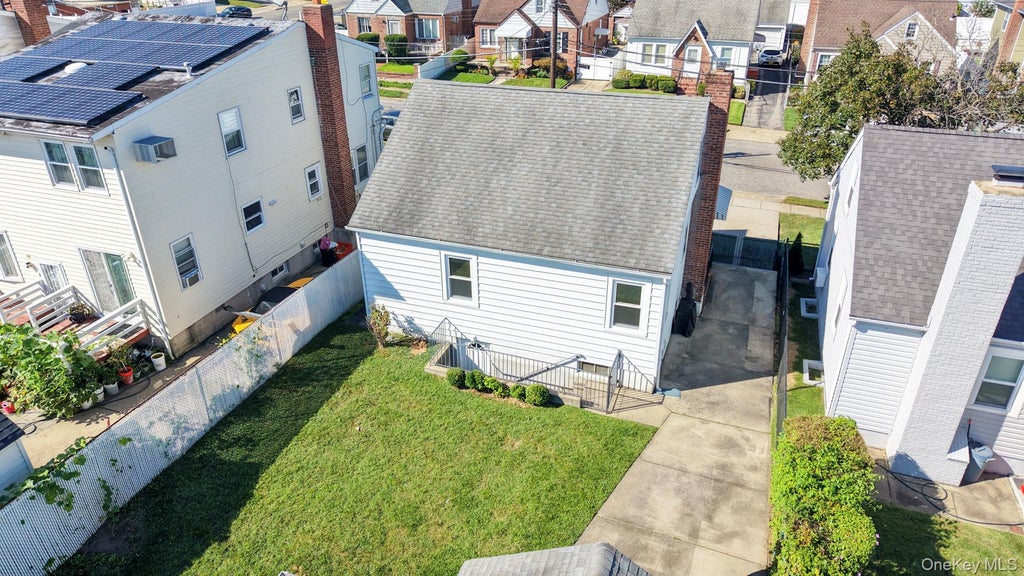 Photo of 1087 Esther Street, Franklin Square, NY 11010 (MLS # 1050795)