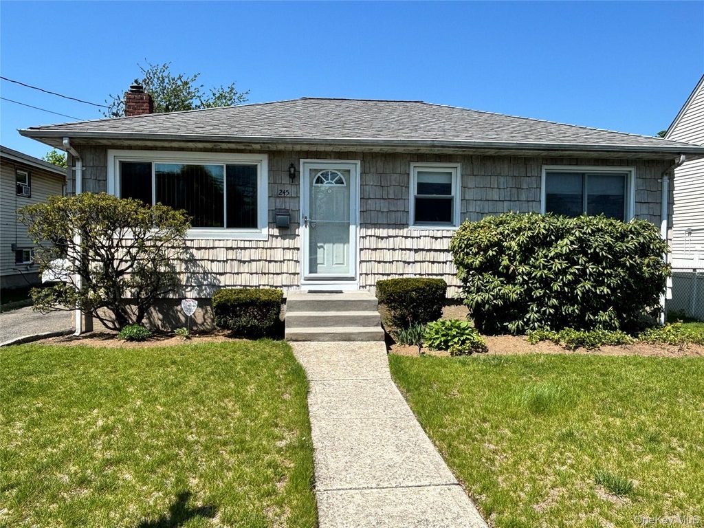 Photo of 245 Garden Street, Westbury, NY 11590 (MLS # 995516)