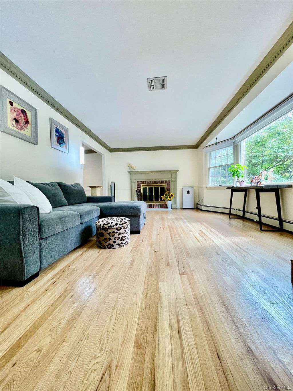 Photo of 21 Noyes Lane, Huntington, NY 11743 (MLS # 1057891)