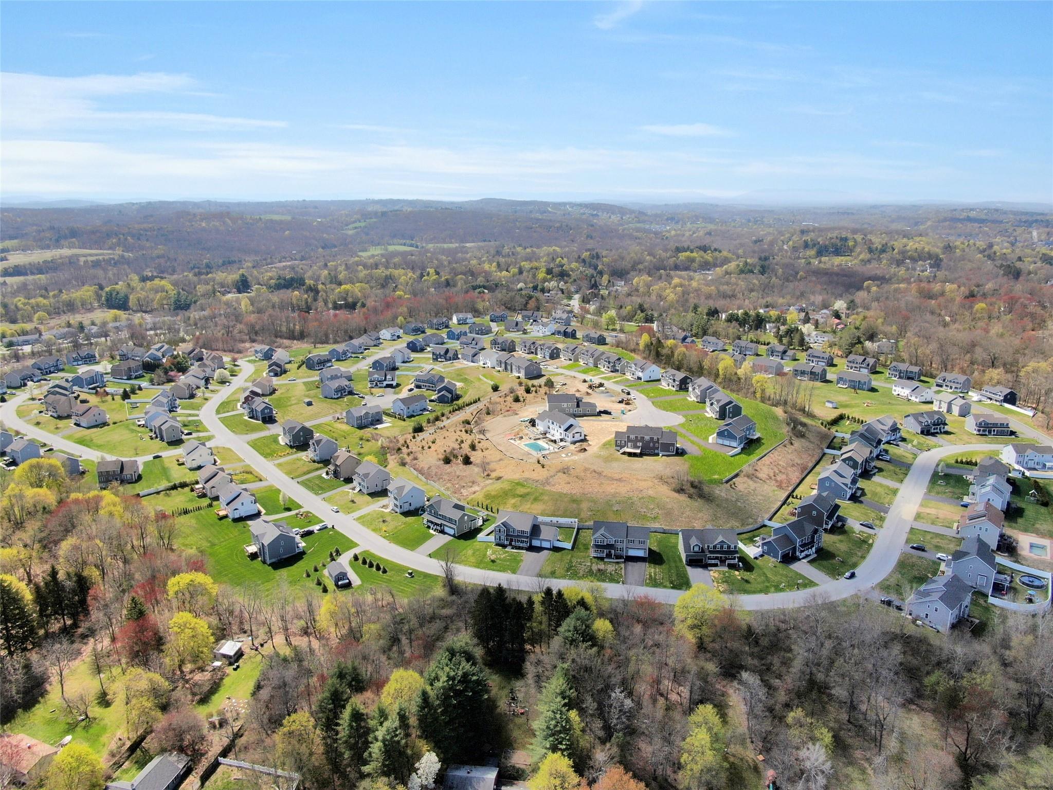 25 Dartmouth Drive, Poughkeepsie, New York image 13