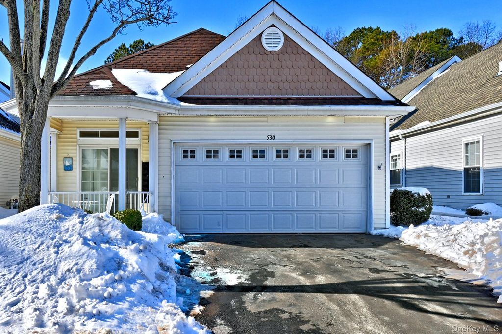 Photo of 530 Leisure Drive, Ridge, NY 11961 (MLS # 957040)