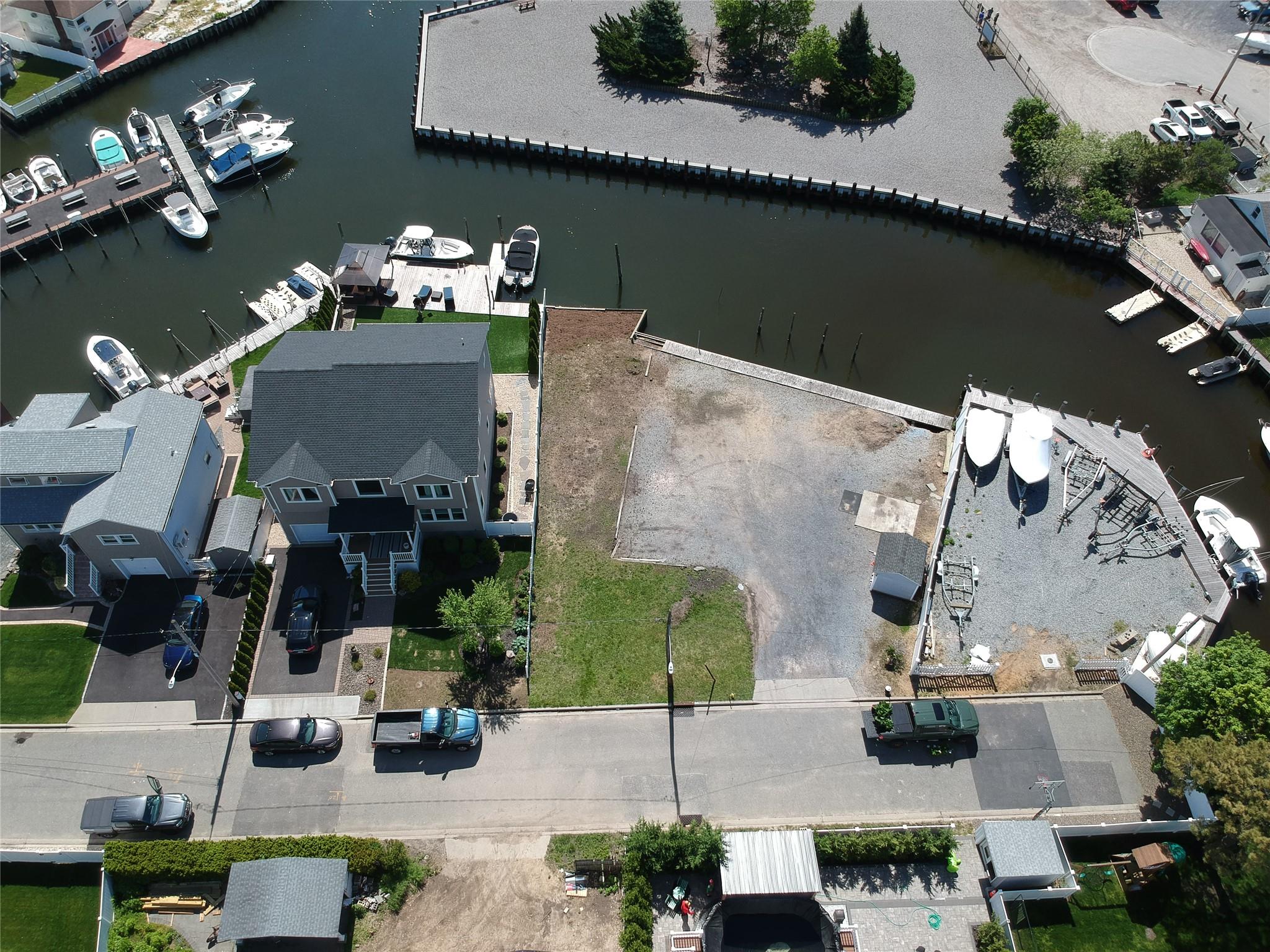 Ellsworth Street, Seaford, New York image 1