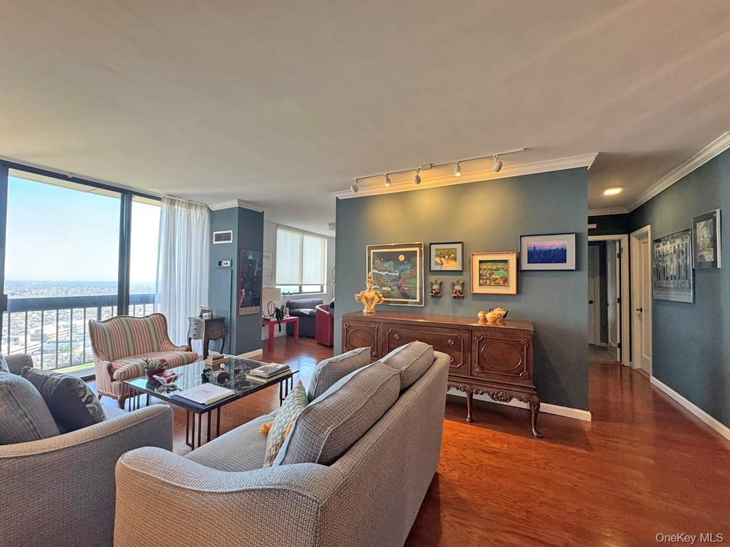 27110 Grand Central Parkway 24R