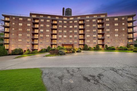 1 Lakeview Drive 2N Peekskill NY 10566