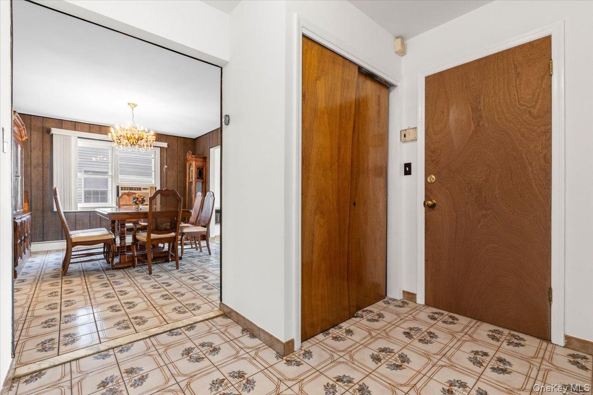 64 Woodycrest Avenue