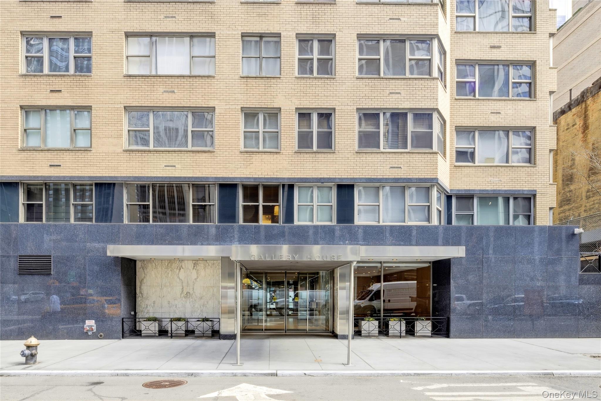 77 W 55th Street 15G