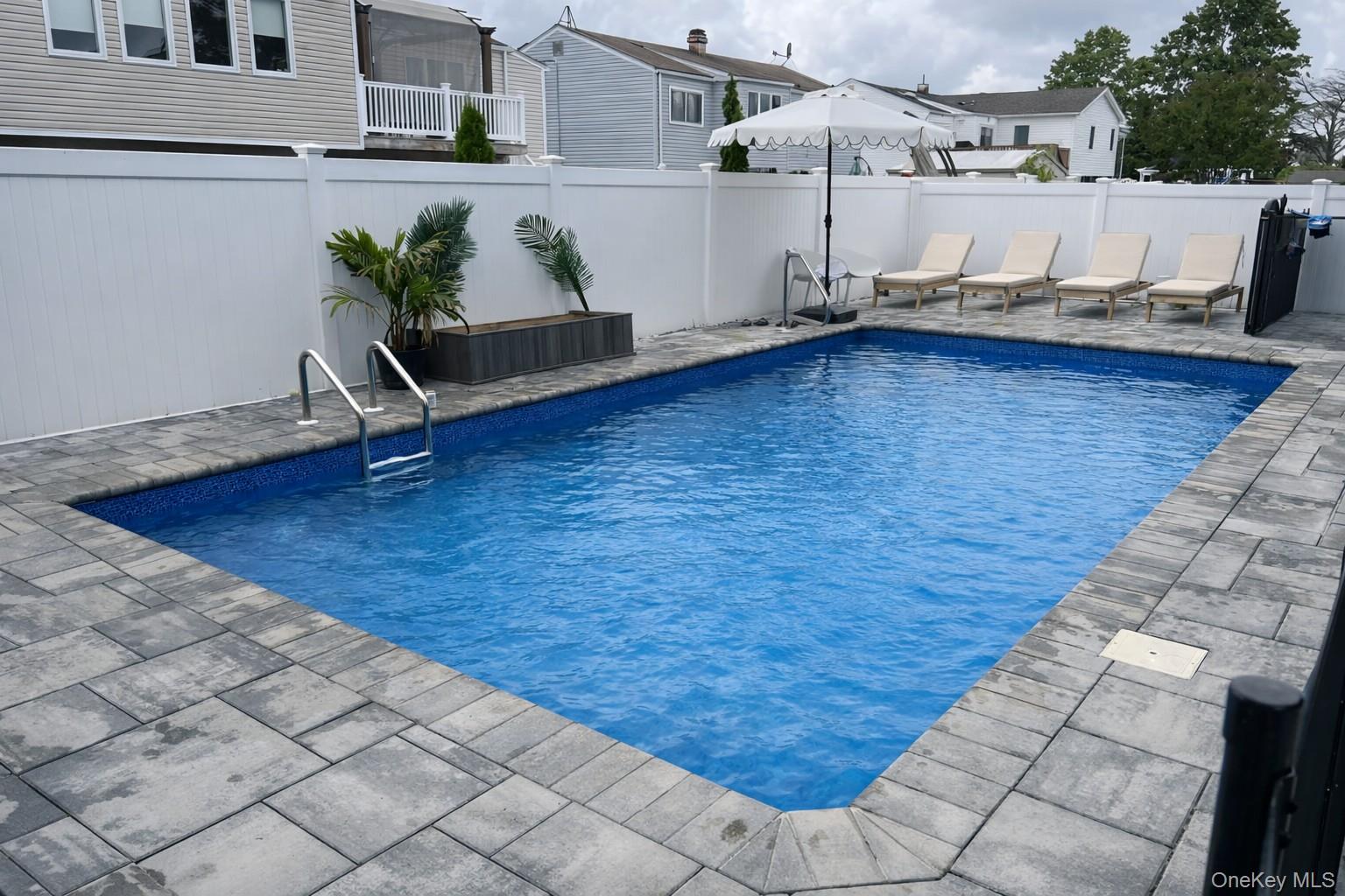 3810 Greentree Drive