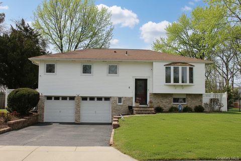 8 Mulberry Drive Smithtown NY 11787