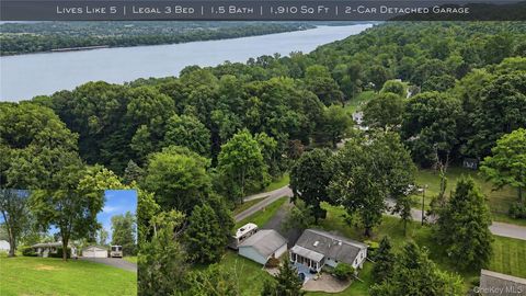 Photo of 4 Seneca Lane, Milton, NY 12547 (MLS # 1015909)