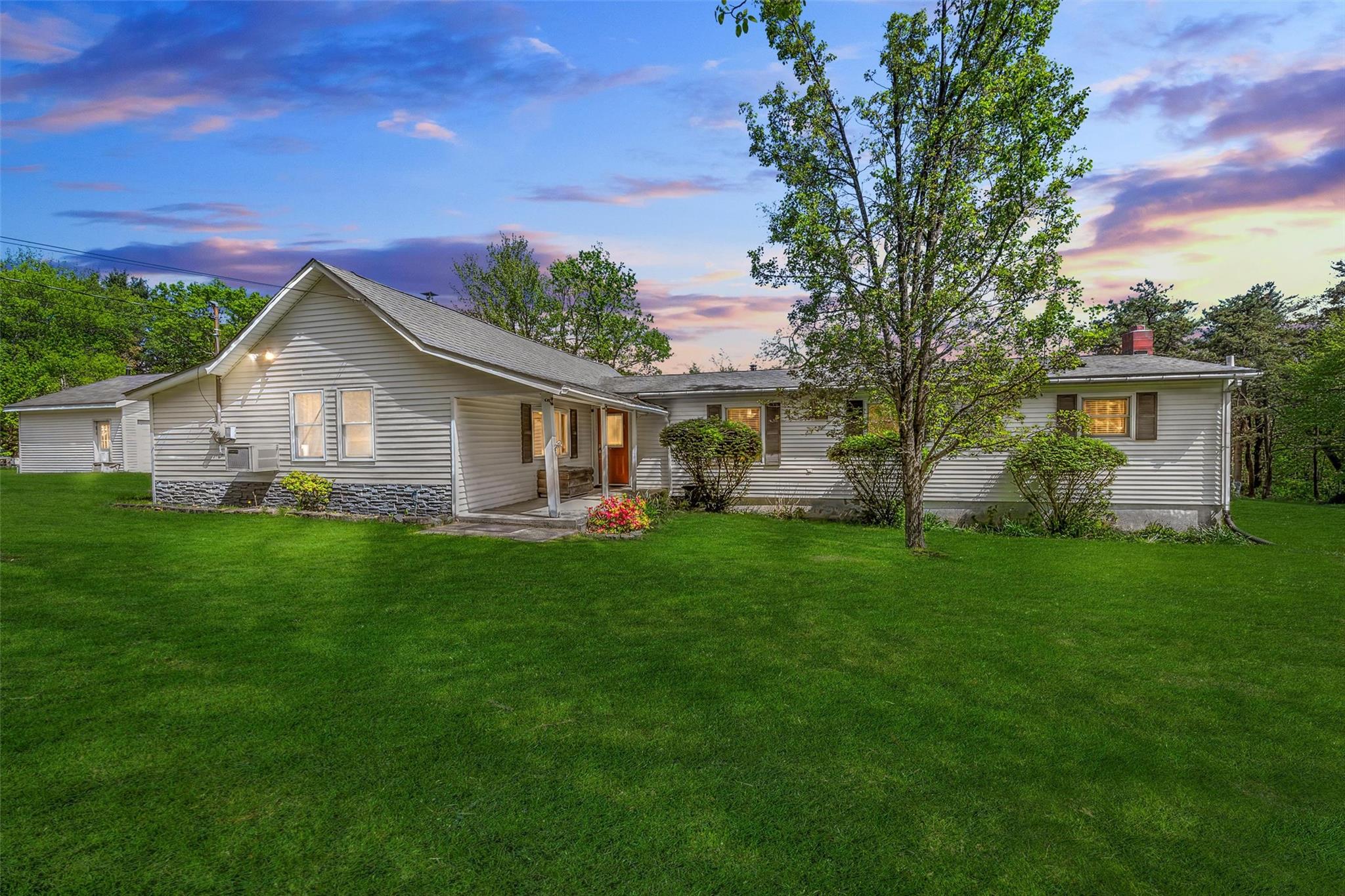 80 Hartwood Club Road, Sparrowbush, New York image 1