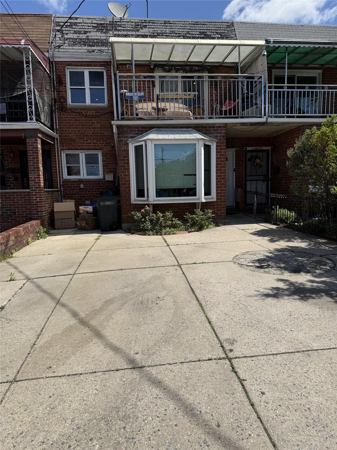 69th Pl Pl, Middle Village, Queens, NY - 4 Bedrooms  
2 Bathrooms - 