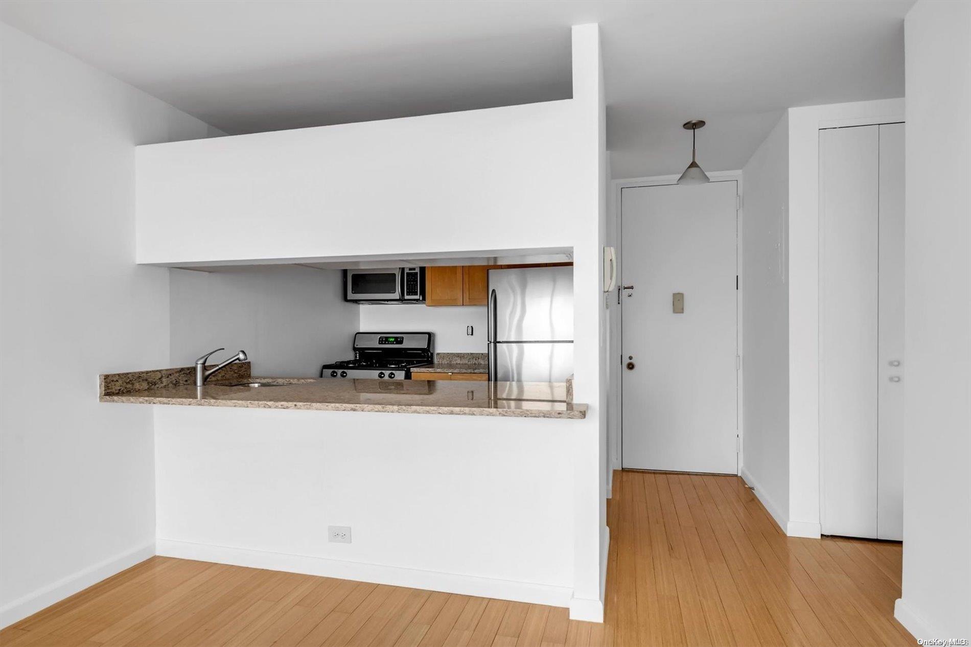350 W 50th Street #26D, New York (Manhattan), New York image 18